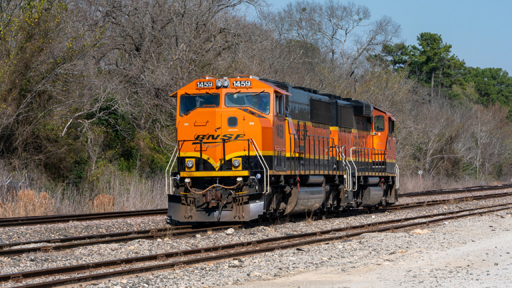 EMD Duo on BNSF Conroe Local